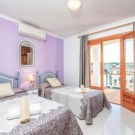 Joaquina Port d'Addaia